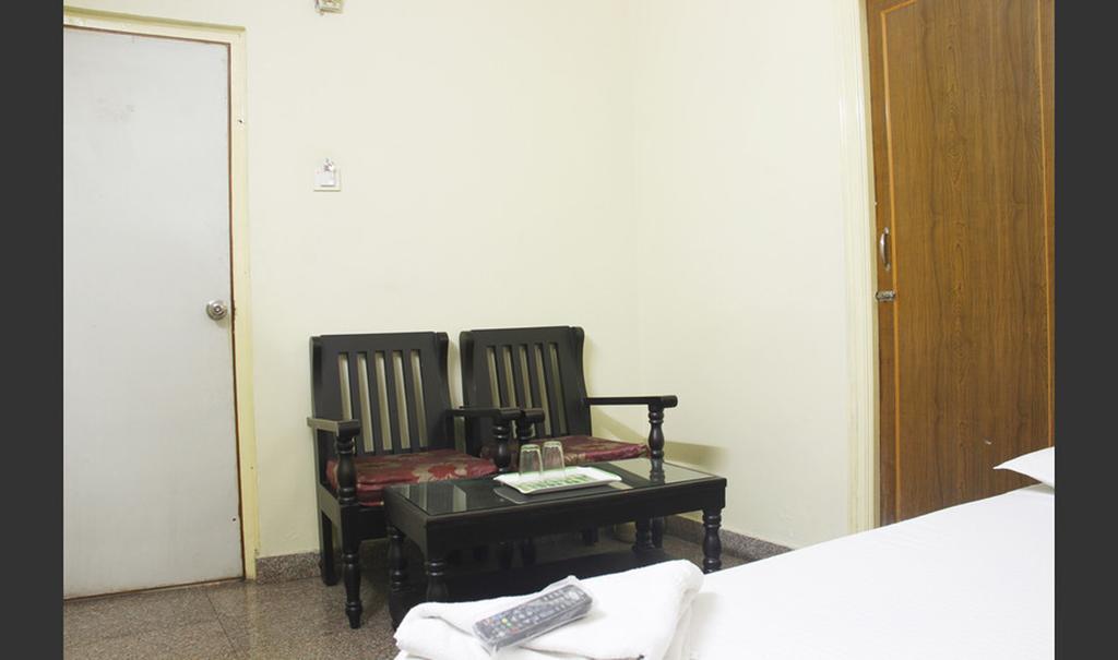 Hotel Vijayabhanu 维沙卡帕特南 外观 照片
